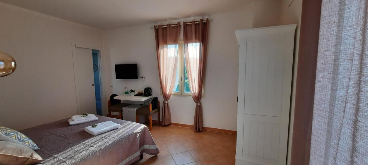 Monte Becco Panoramic Rooms Santa Teresa Gallura Exterior photo